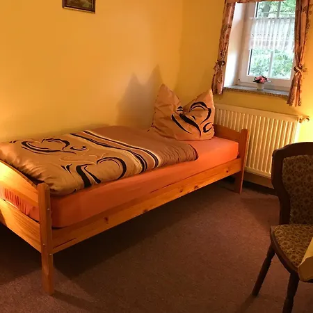 Doppelzimmer & Vom Friesenhof Wieratal Nobitz