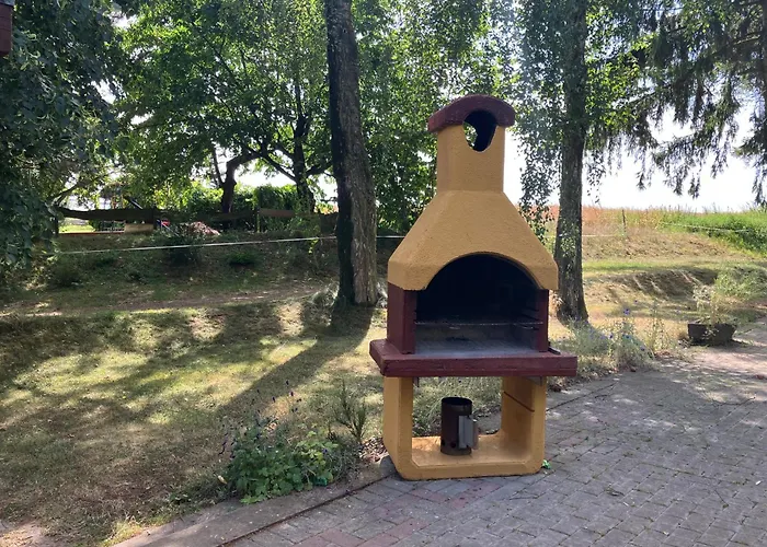 Doppelzimmer & Vom Friesenhof Wieratal Konukevi Nobitz