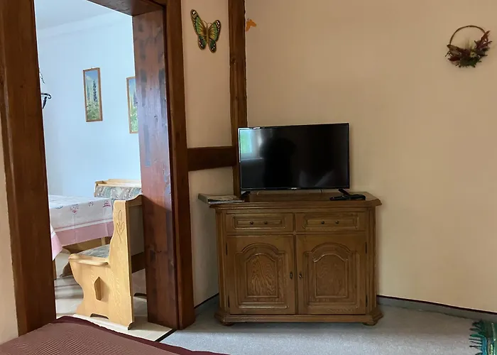 Doppelzimmer & Vom Friesenhof Wieratal 4* Nobitz