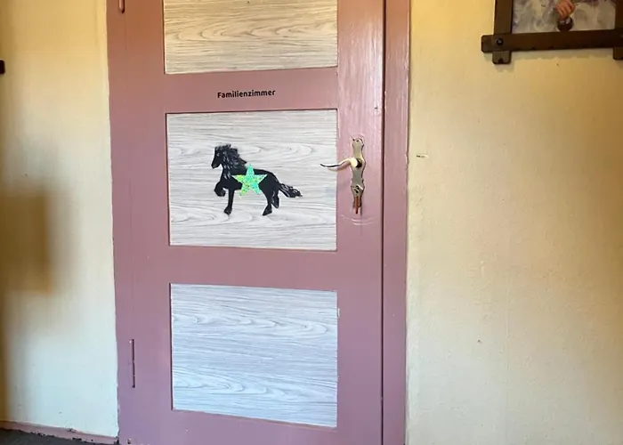 Konukevi Doppelzimmer & Vom Friesenhof Wieratal 4*