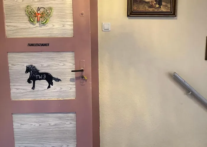 Konukevi Doppelzimmer & Vom Friesenhof Wieratal 4*